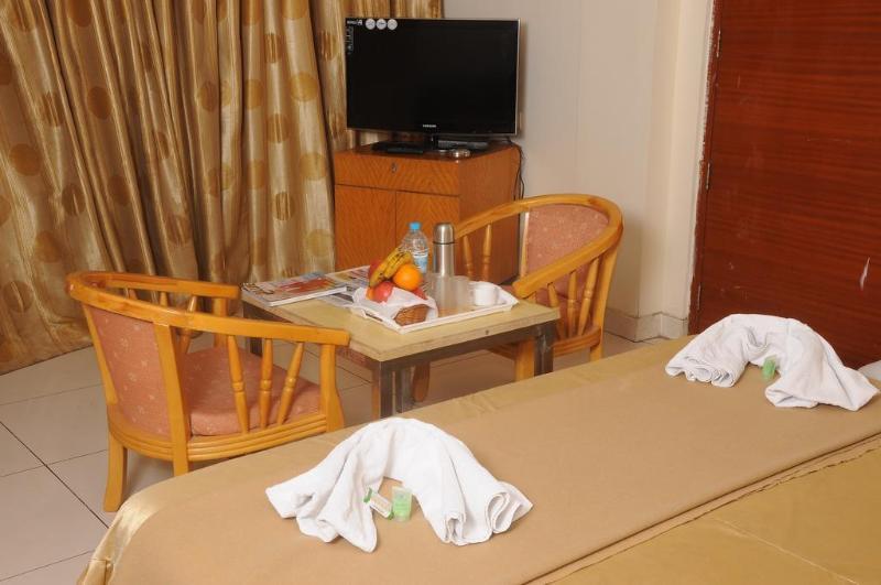 Hotel Tanisha Хидерабад Екстериор снимка